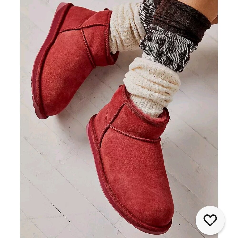 NEW NIB EMU Australia Stinger Micro Boots SIZE 8 FREE PEOPLE MINERAL RED